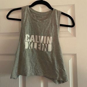Cropped tank top/ muscle tee